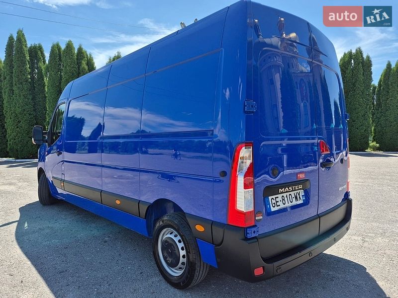 Грузовой фургон Renault Master 2022 в Дубно