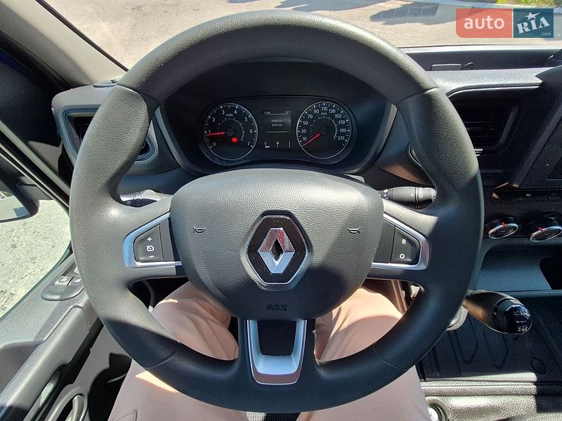 Грузовой фургон Renault Master 2022 в Дубно