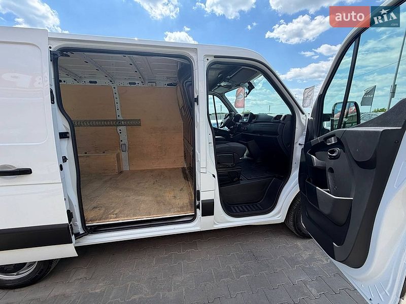 Вантажний фургон Renault Master 2021 в Вінниці
