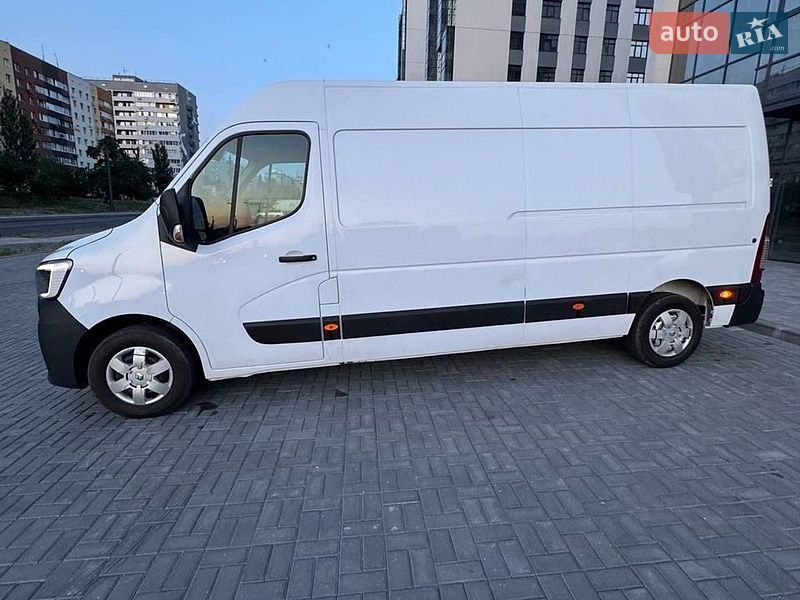 Renault Master 2021