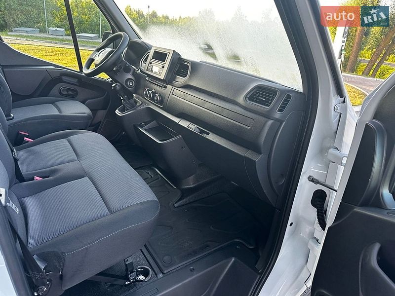 Вантажопасажирський фургон Renault Master 2024 в Ковелі