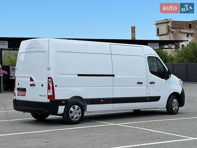 Грузовой фургон Renault Master 2023 в Дубно