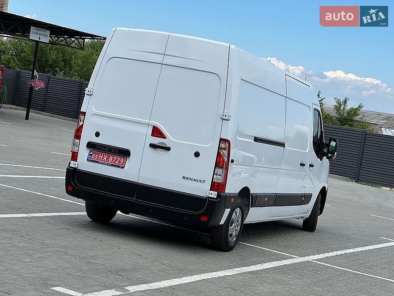 Грузовой фургон Renault Master 2023 в Дубно