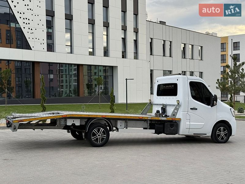 Эвакуатор Renault Master 2020 в Ровно