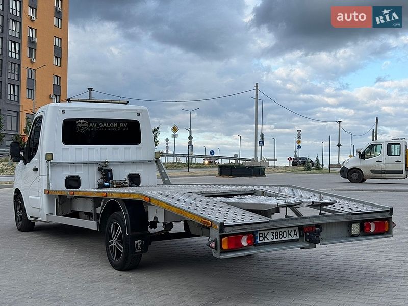 Эвакуатор Renault Master 2020 в Ровно