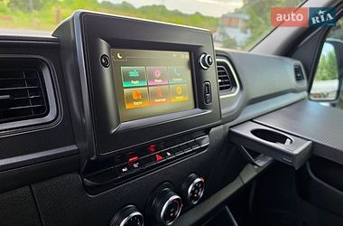 Вантажний фургон Renault Master 2022 в Житомирі
