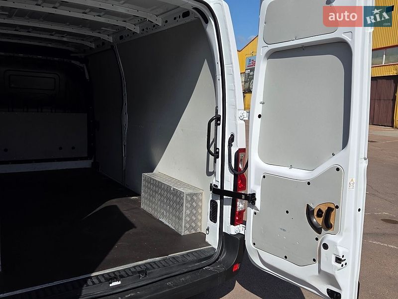 Мікроавтобус вантажний (до 3,5т) Renault Master 2023 в Житомирі
