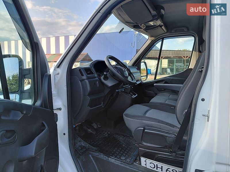 Вантажний фургон Renault Master 2020 в Івано-Франківську