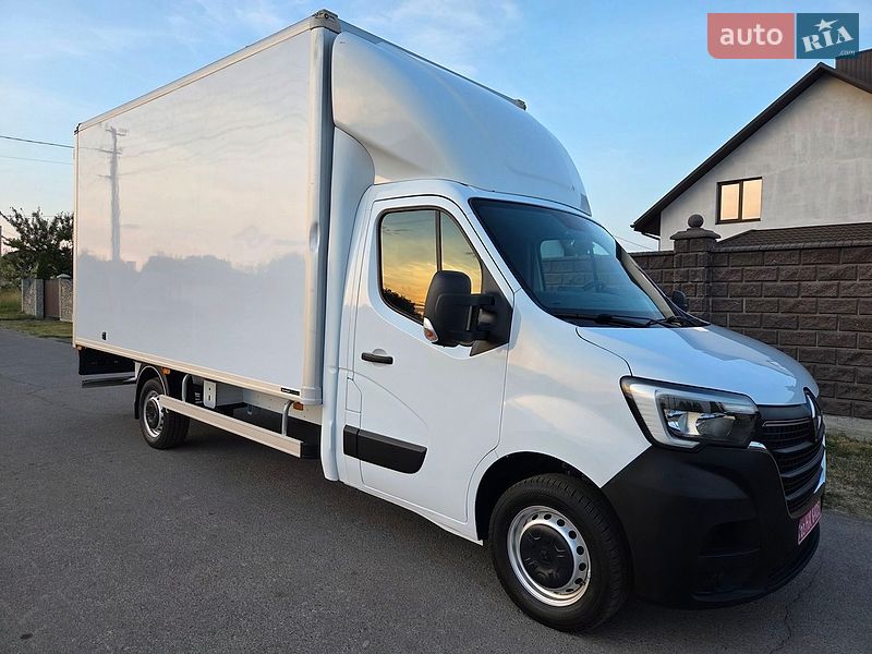 Грузовой фургон Renault Master 2022 в Дубно