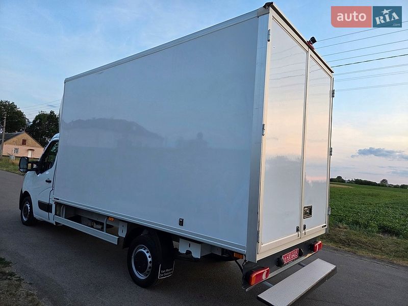 Грузовой фургон Renault Master 2022 в Дубно