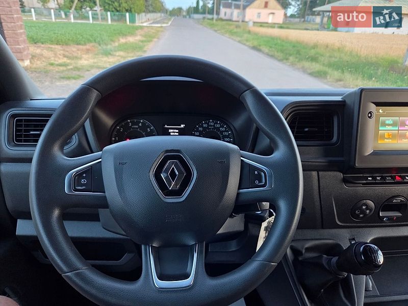 Грузовой фургон Renault Master 2022 в Дубно