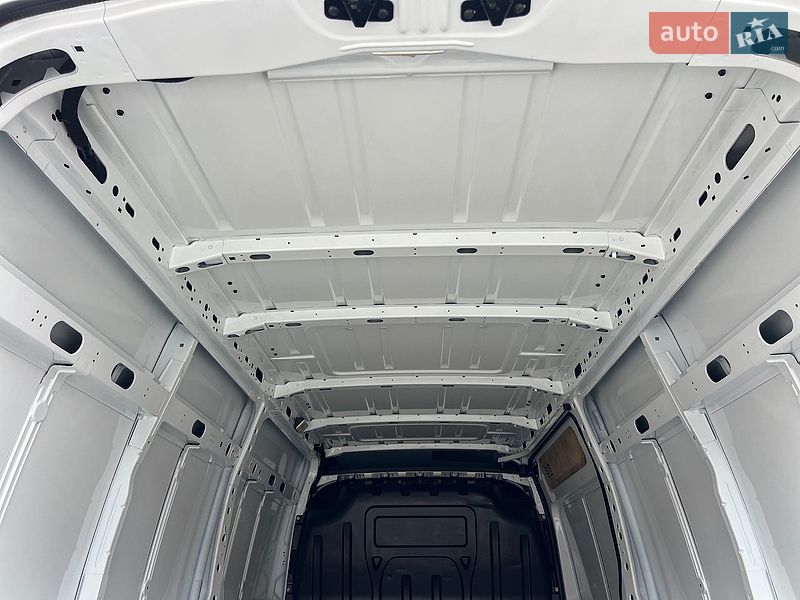 Вантажний фургон Renault Master 2023 в Дубні