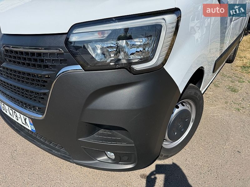 Вантажний фургон Renault Master 2023 в Одесі