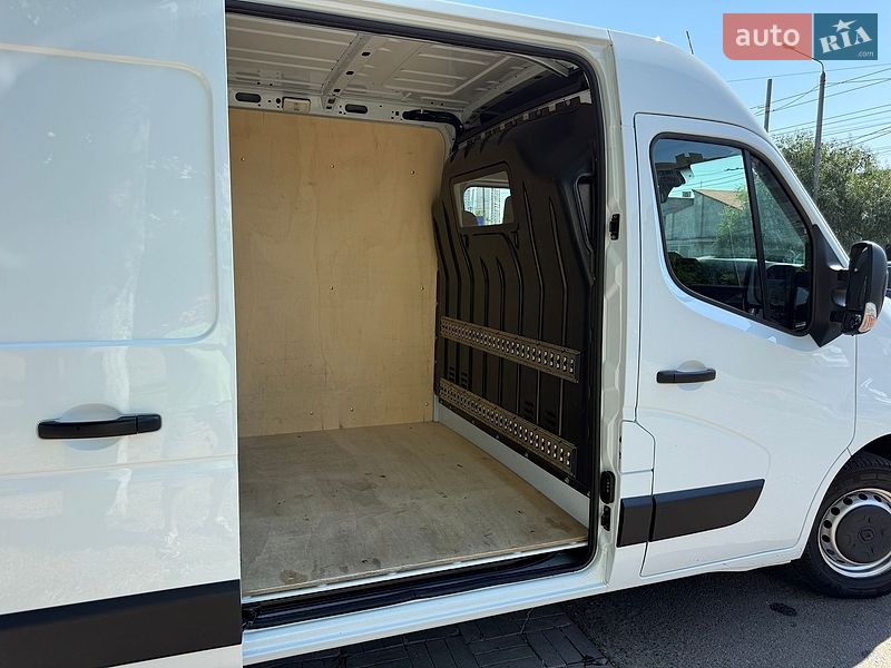 Вантажний фургон Renault Master 2023 в Одесі