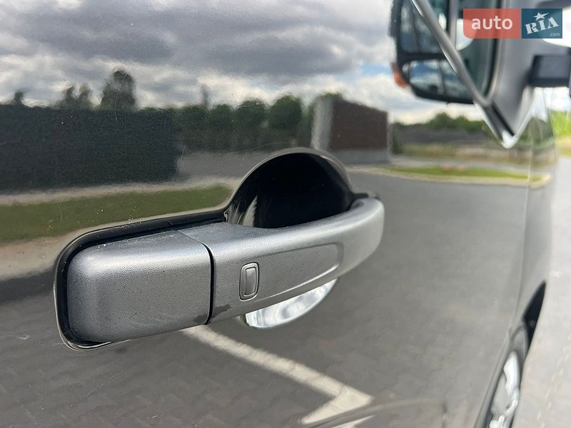 Вантажний фургон Renault Master 2020 в Луцьку