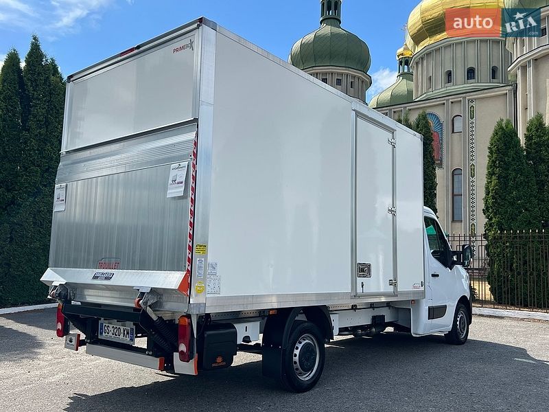Вантажний фургон Renault Master 2023 в Дубні
