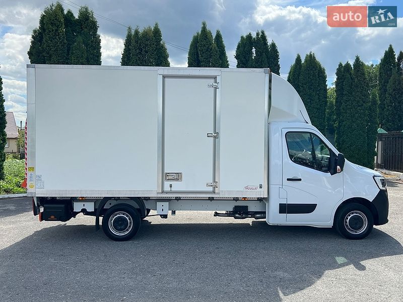 Вантажний фургон Renault Master 2023 в Дубні