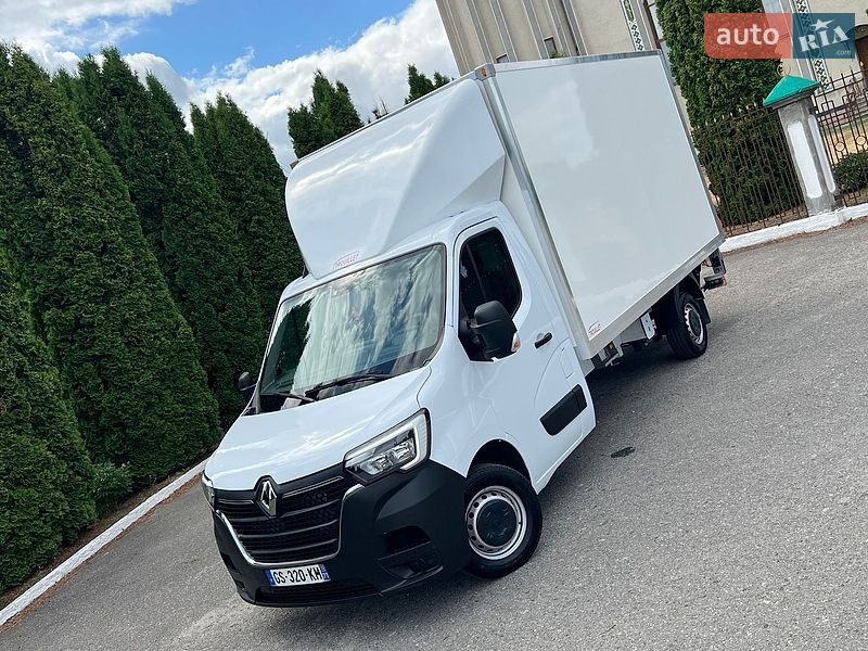 Вантажний фургон Renault Master 2023 в Дубні