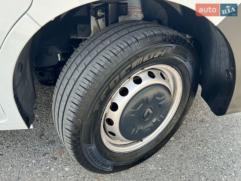 Вантажний фургон Renault Master 2023 в Дубні
