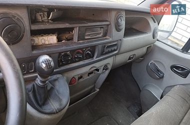 Вантажний фургон Renault Master 2006 в Житомирі