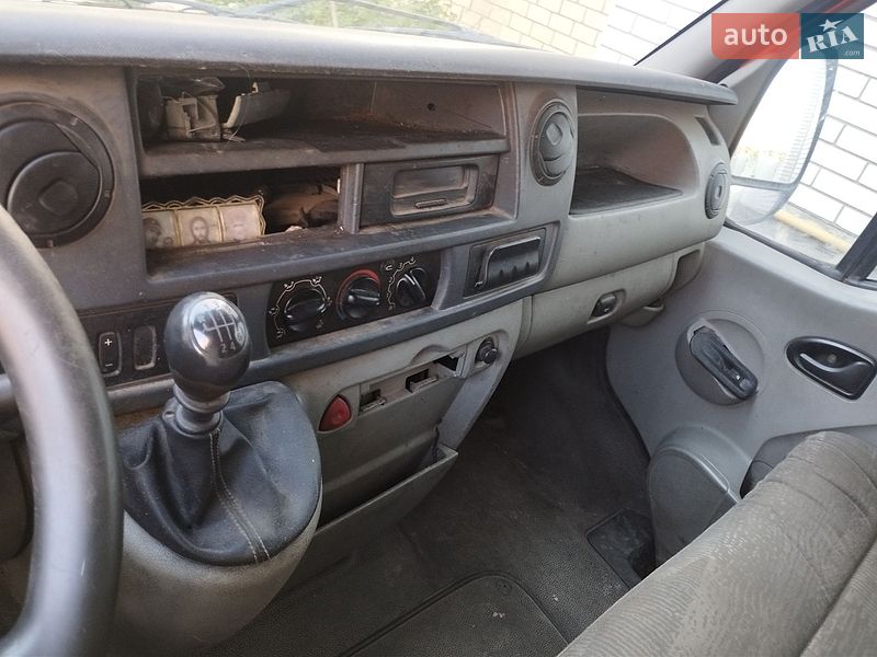 Вантажний фургон Renault Master 2006 в Житомирі