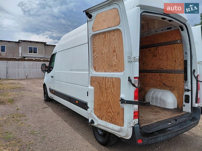 Грузовой фургон Renault Master 2015 в Ивано-Франковске