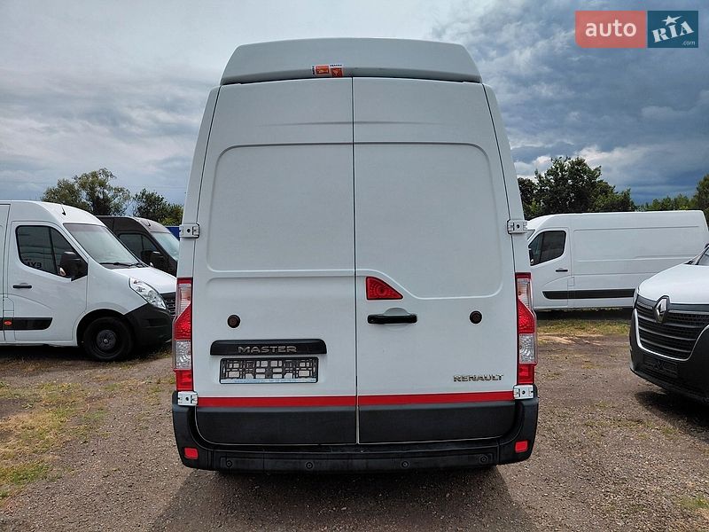 Грузовой фургон Renault Master 2015 в Ивано-Франковске