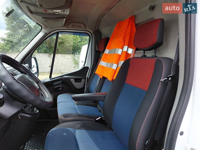 Грузовой фургон Renault Master 2015 в Ивано-Франковске