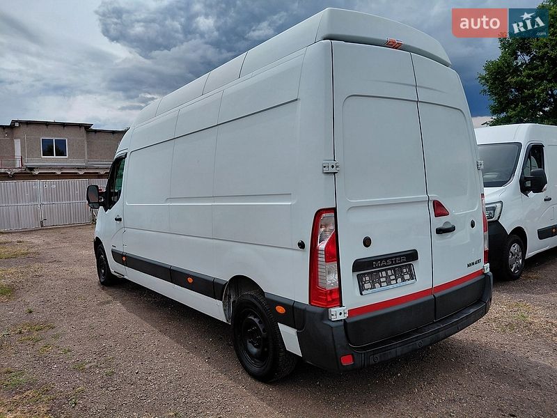 Грузовой фургон Renault Master 2015 в Ивано-Франковске