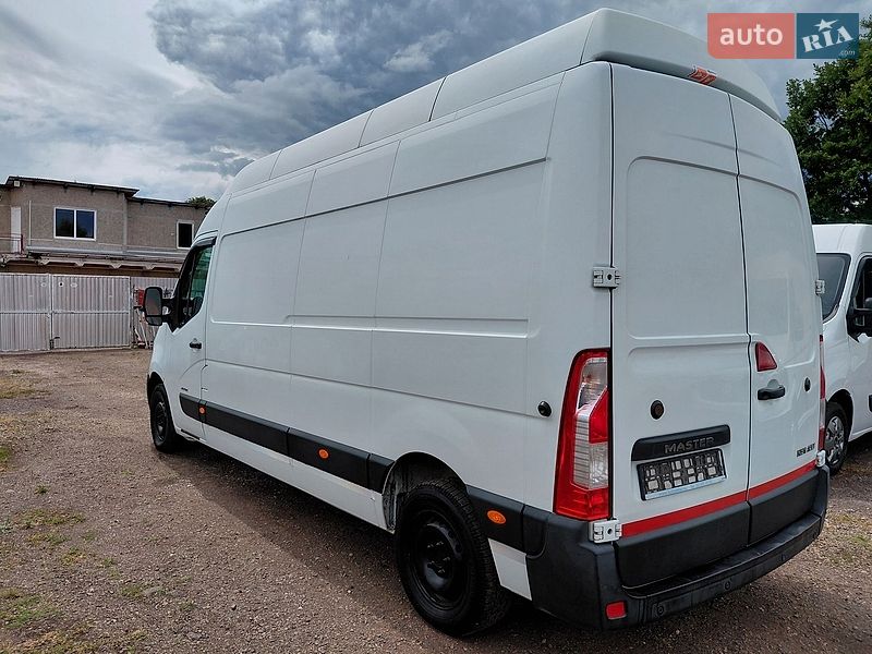 Грузовой фургон Renault Master 2015 в Ивано-Франковске