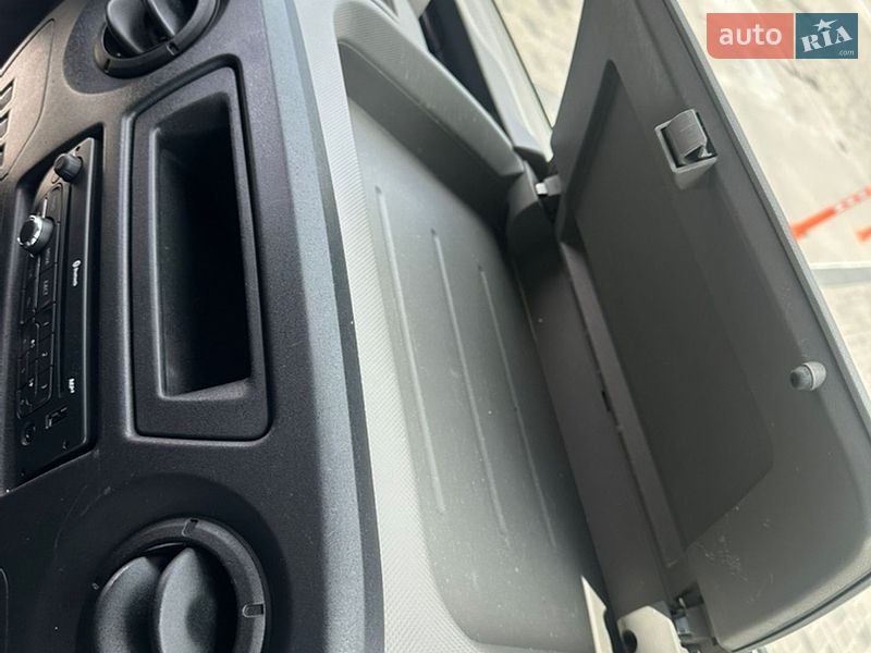 Грузовой фургон Renault Master 2015 в Ровно