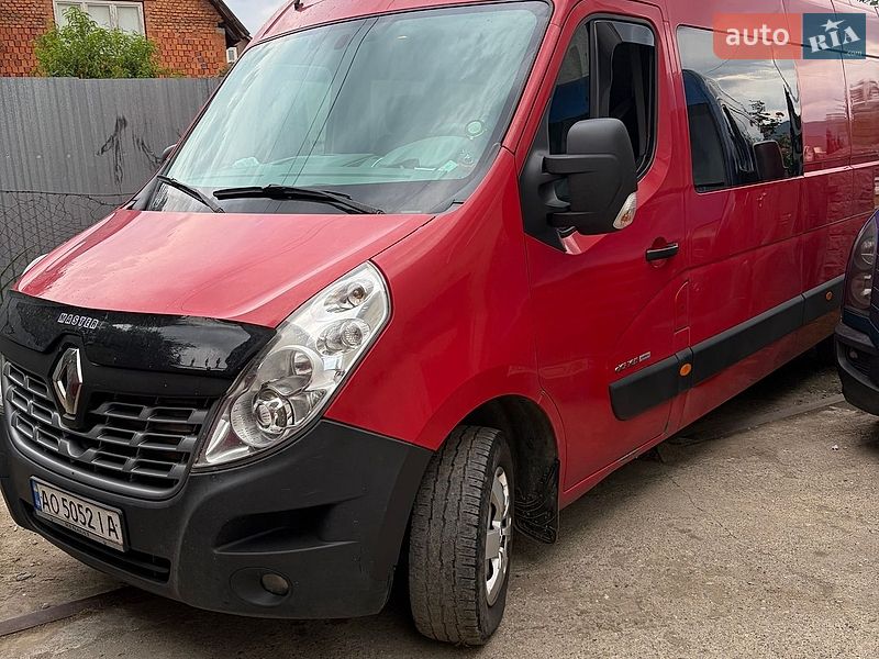 Вантажопасажирський фургон Renault Master 2015 в Рахові