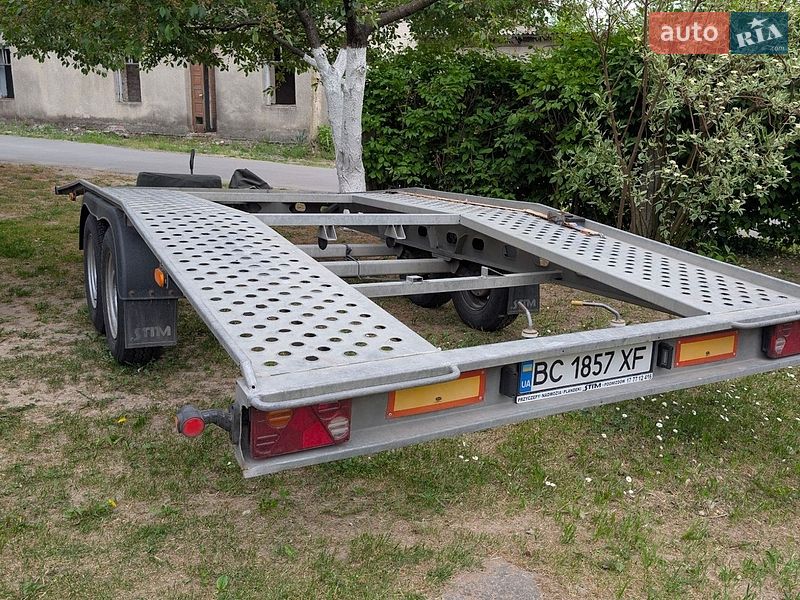 Автовоз Renault Master 2016 в Дубно