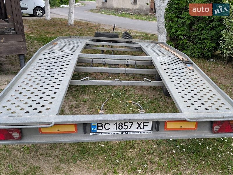 Автовоз Renault Master 2016 в Дубно