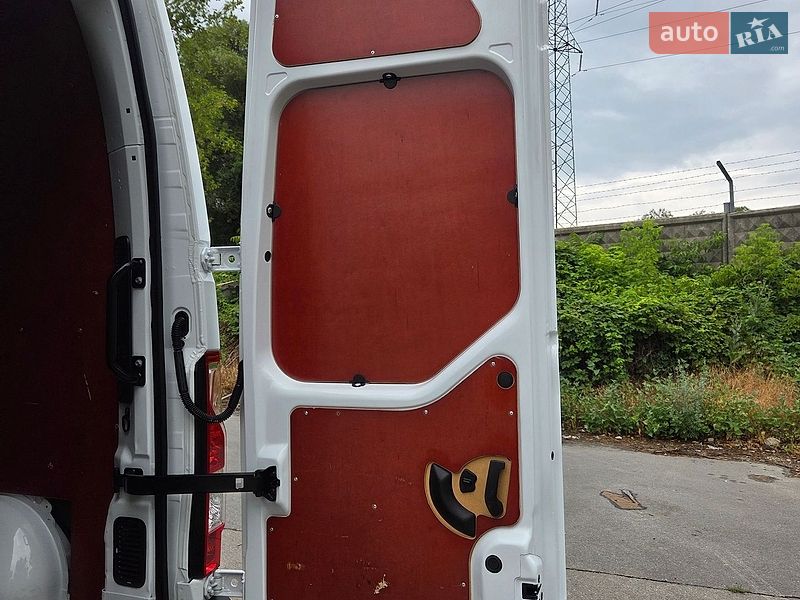 Грузовой фургон Renault Master 2022 в Днепре