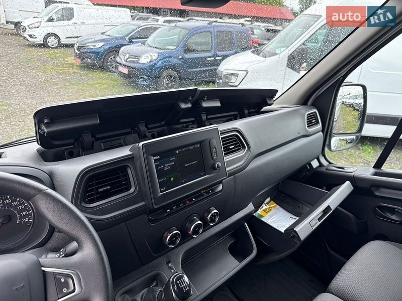 Грузовой фургон Renault Master 2021 в Луцке