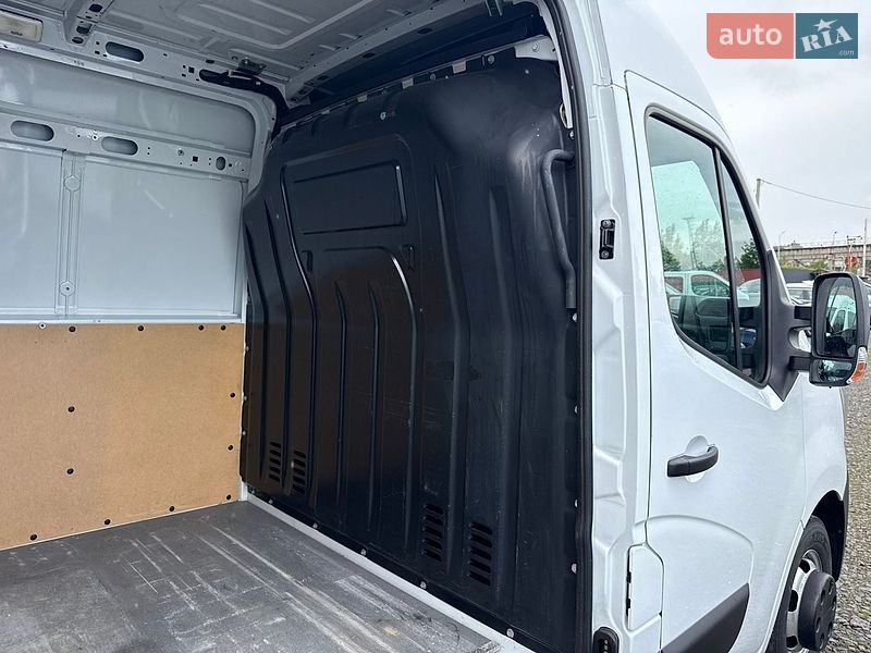 Грузовой фургон Renault Master 2021 в Луцке