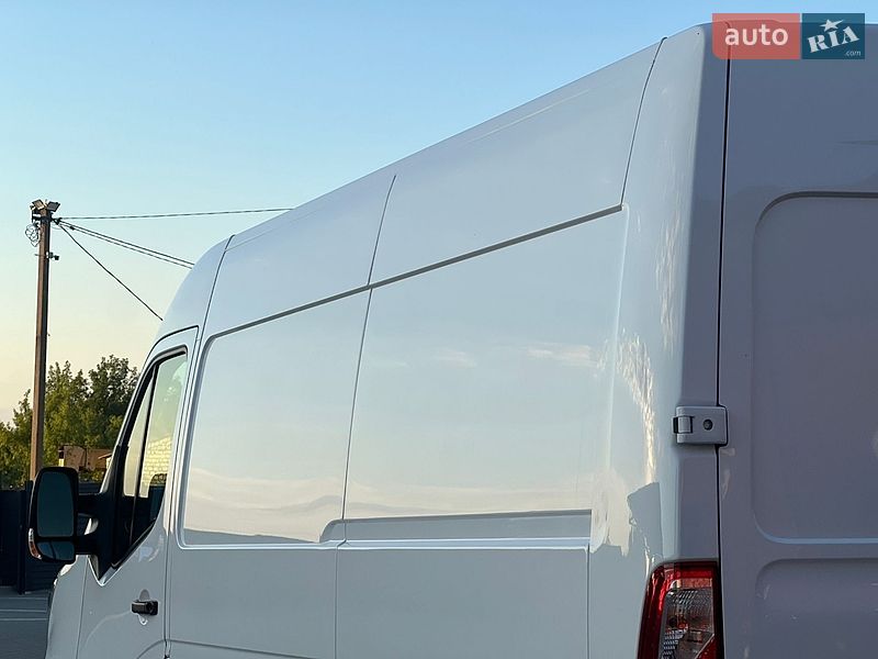 Вантажний фургон Renault Master 2022 в Дубні
