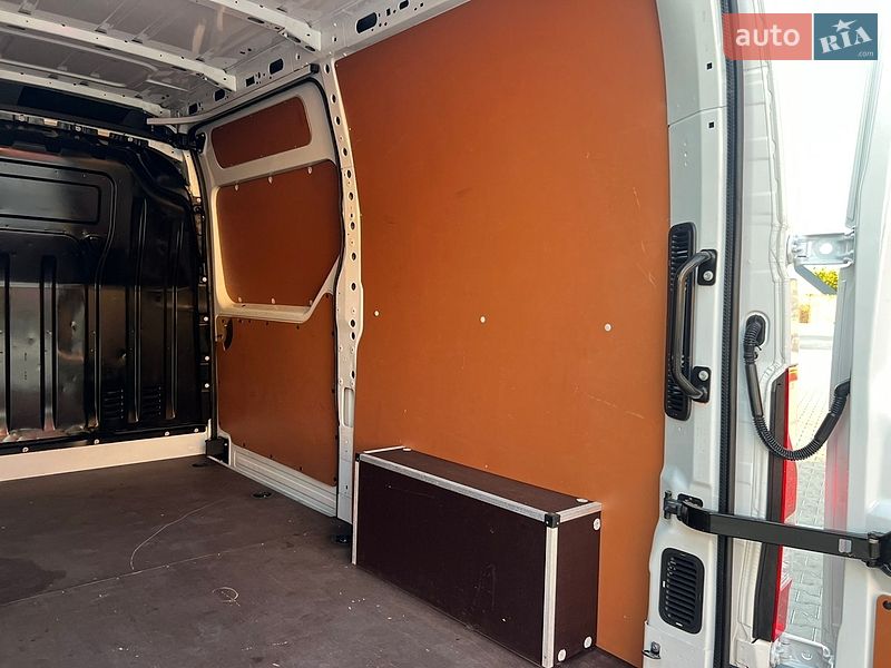 Вантажний фургон Renault Master 2022 в Дубні