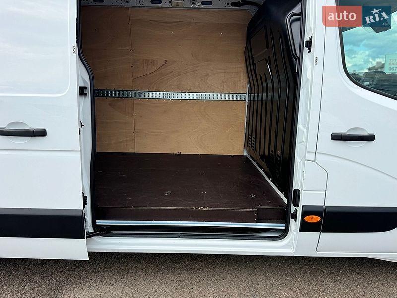 Грузовой фургон Renault Master 2021 в Киеве