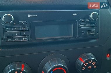 Евакуатор Renault Master 2015 в Радивиліві