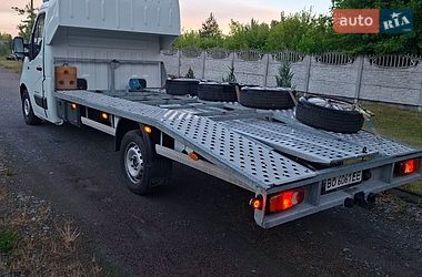 Евакуатор Renault Master 2015 в Радивиліві