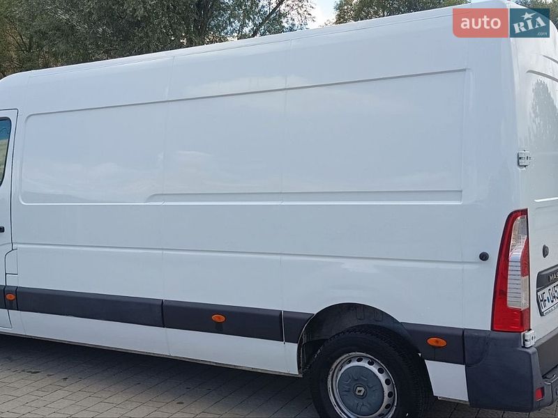 Грузовой фургон Renault Master 2016 в Бартатовом