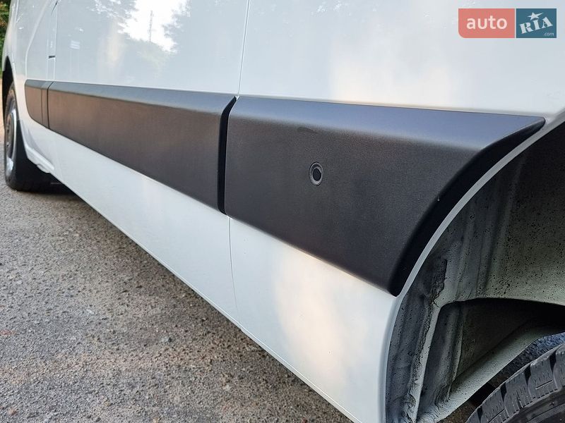 Вантажний фургон Renault Master 2021 в Житомирі