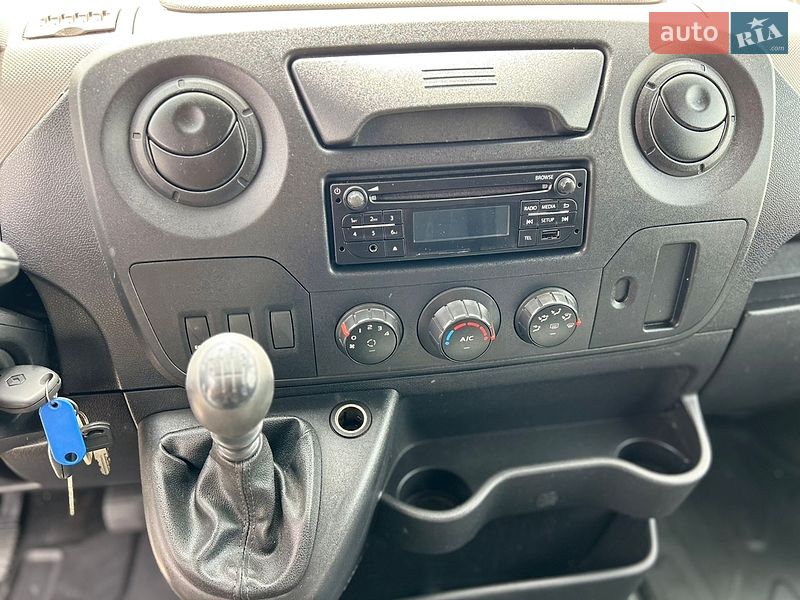 Вантажний фургон Renault Master 2018 в Хусті фото 39 Вантажний фургон Renault Master 2018 в Хусті
