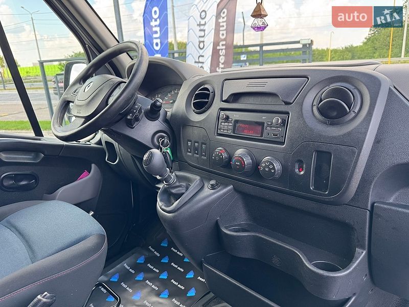 Мінівен Renault Master 2017 в Рівному фото 30 Мінівен Renault Master 2017 в Рівному