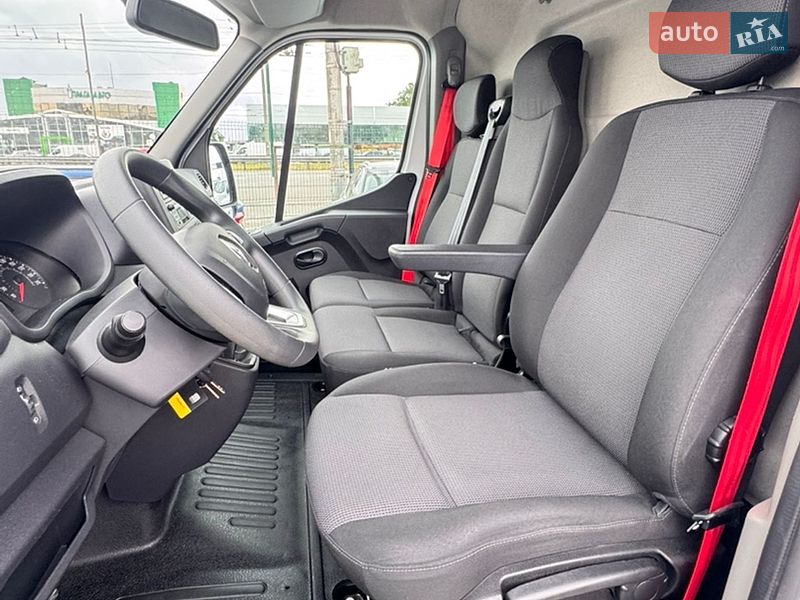 Грузовой фургон Renault Master 2022 в Киеве