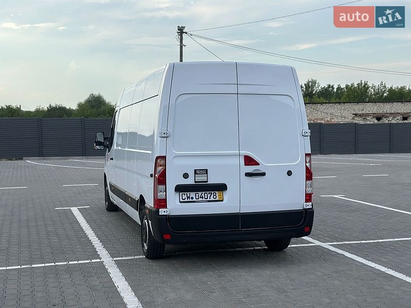 Грузовой фургон Renault Master 2022 в Дубно