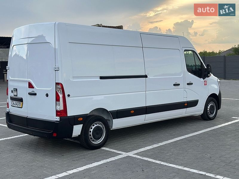 Грузовой фургон Renault Master 2022 в Дубно