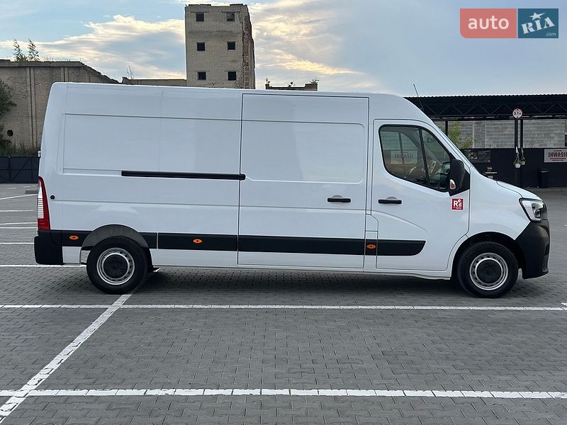 Грузовой фургон Renault Master 2022 в Дубно